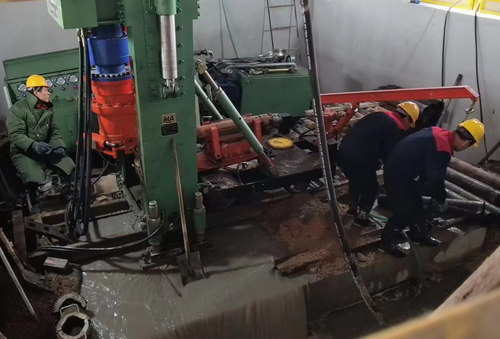 反井鉆機 反井鉆機